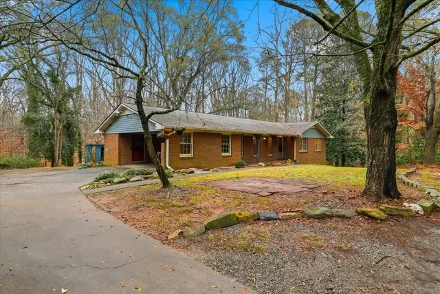 $2,400 | 8435 Campbellton Fairburn Road, Fairburn, GA 30213