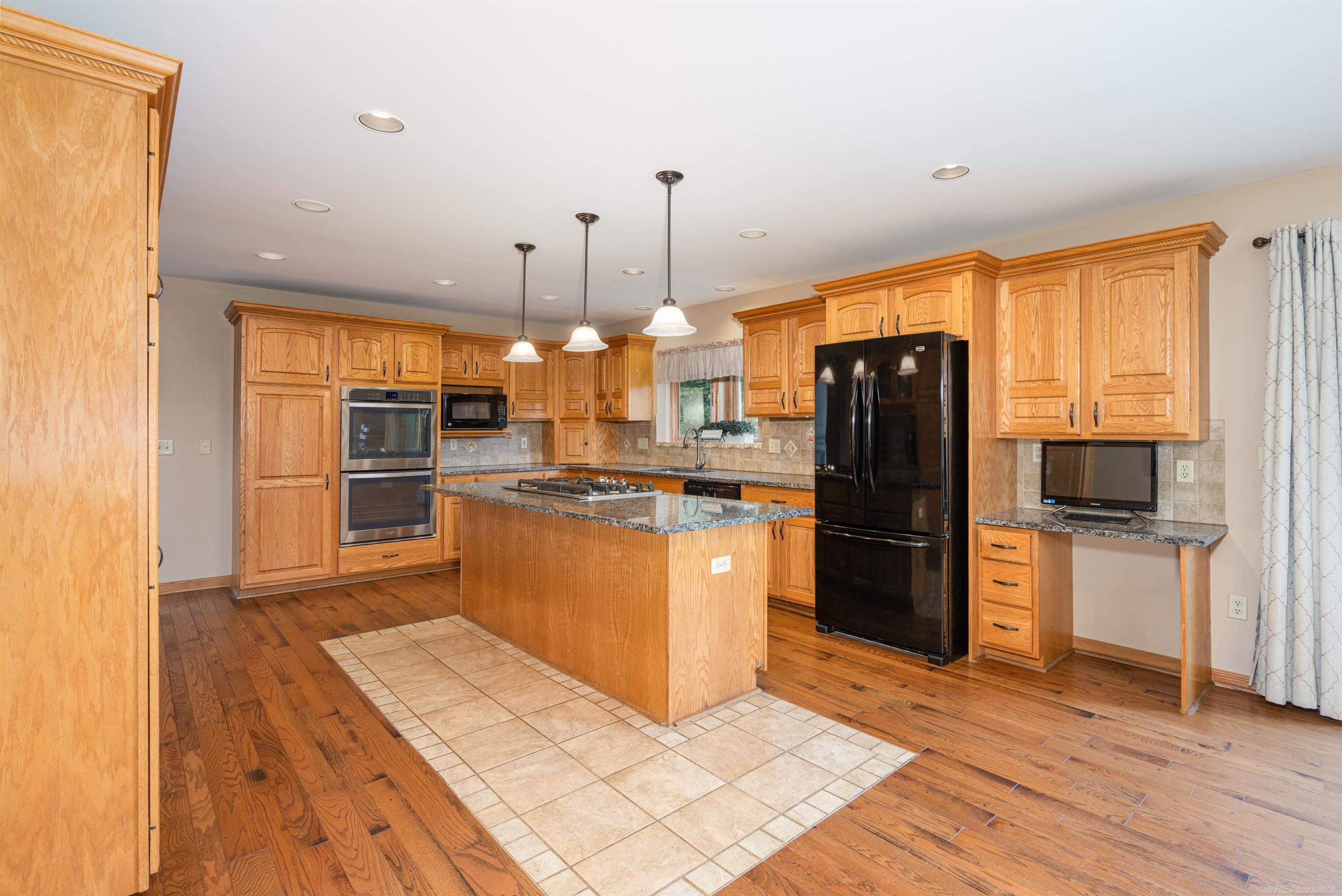 67401 Romeo Plank Road Ray, MI 48096 - Photo 25 of 64
