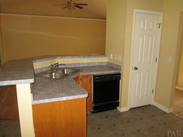 866 Copper Ridge Place Cantonment, FL 32533 - Photo 10 of 30 Gallery Image 10