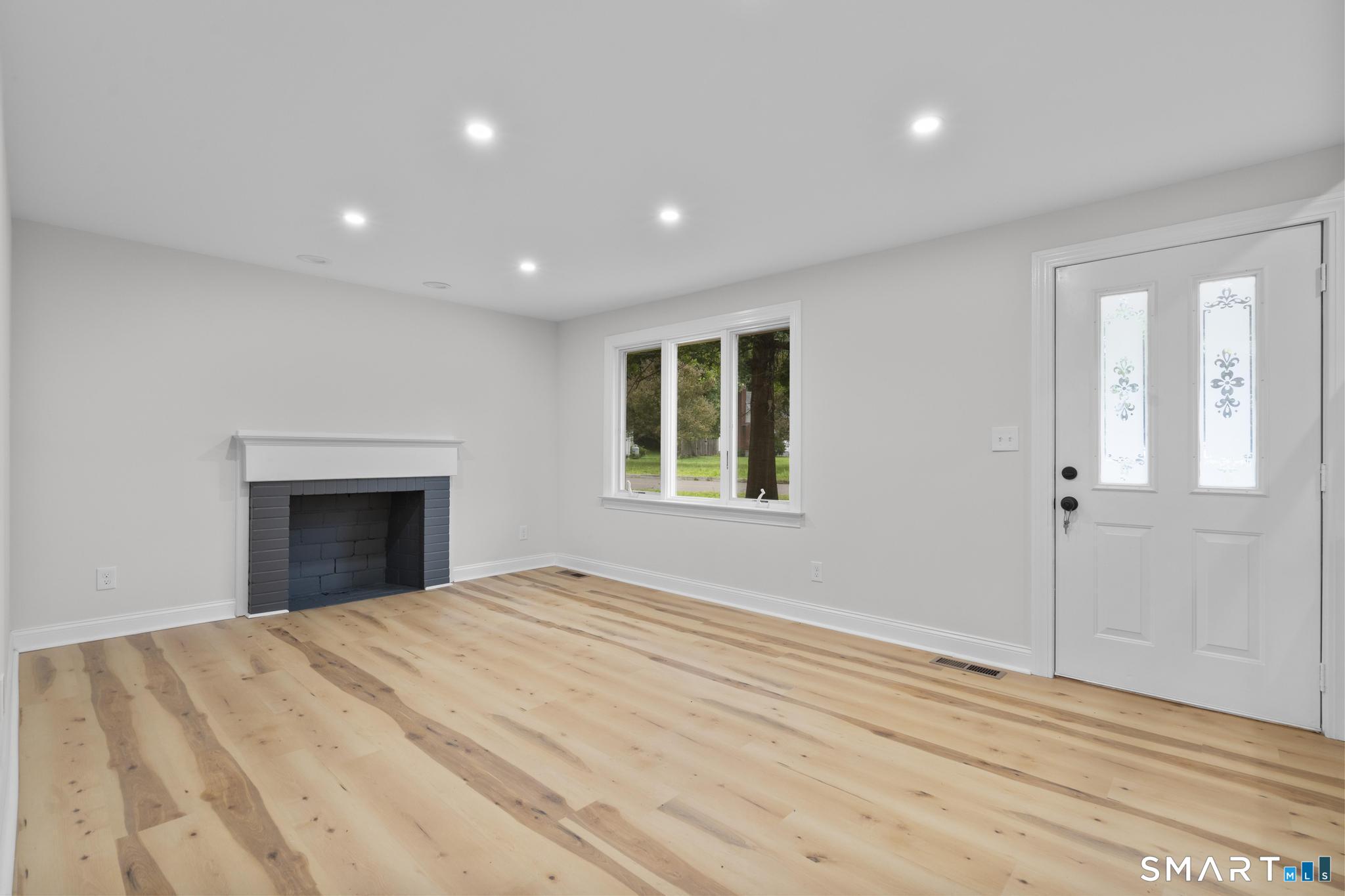 87 Meech Road Middletown, CT 06457 - Photo 15 of 39 Gallery Image 15