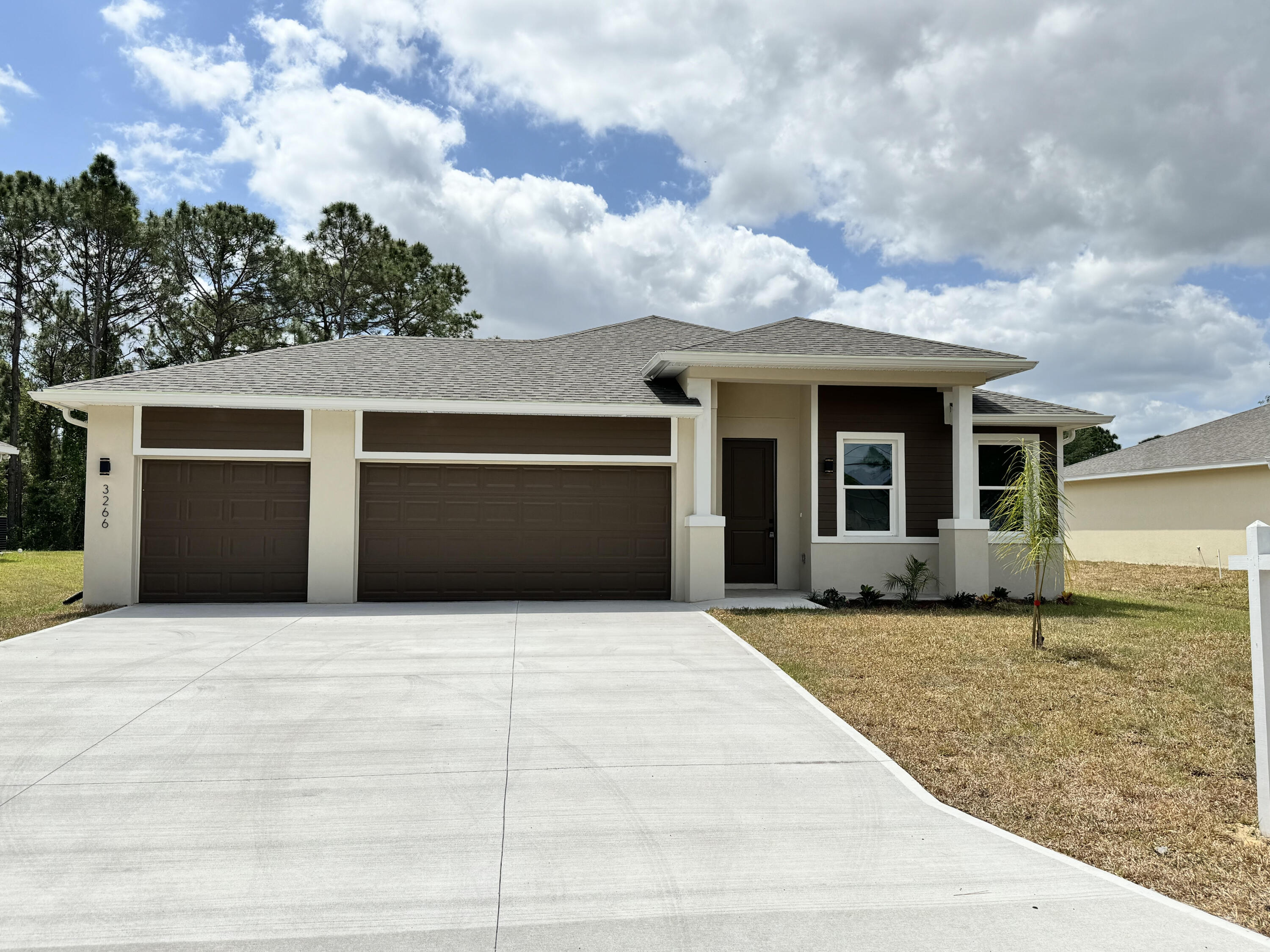 3266 Aspen Rd Southeast