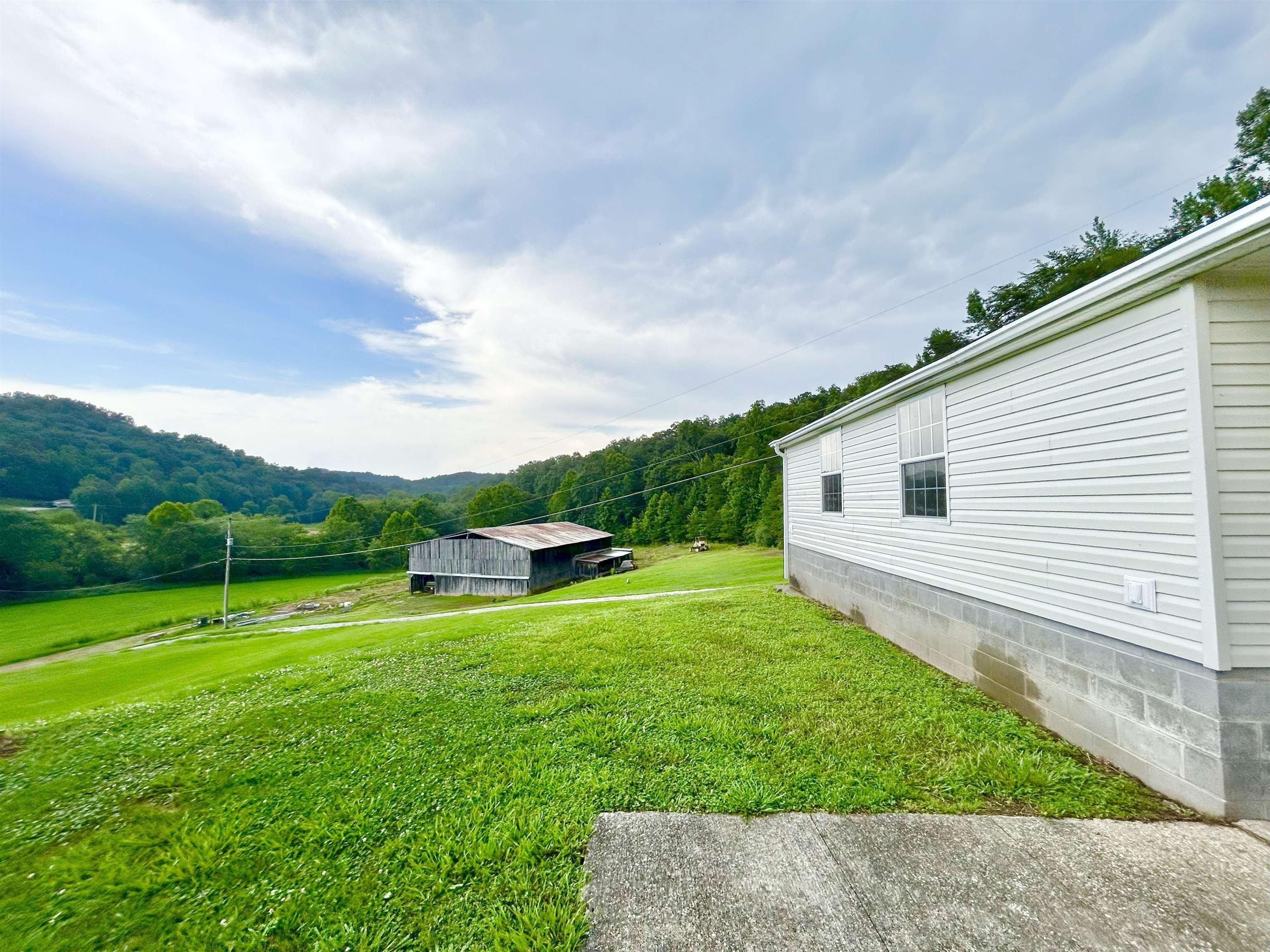 27 Cowhide Branch Road Hamlin, WV 25523 - Photo 31 of 31 Gallery Image 31