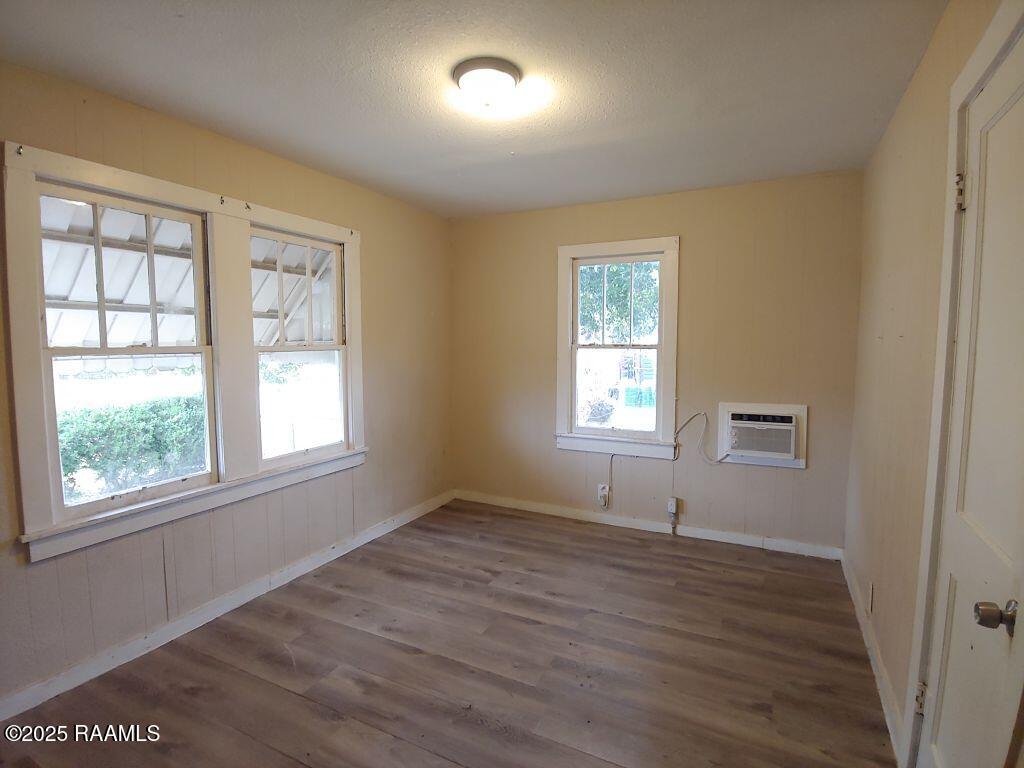 106 13th Street Lafayette, LA 70501 - Photo 12 of 18 12 Bedroom 3