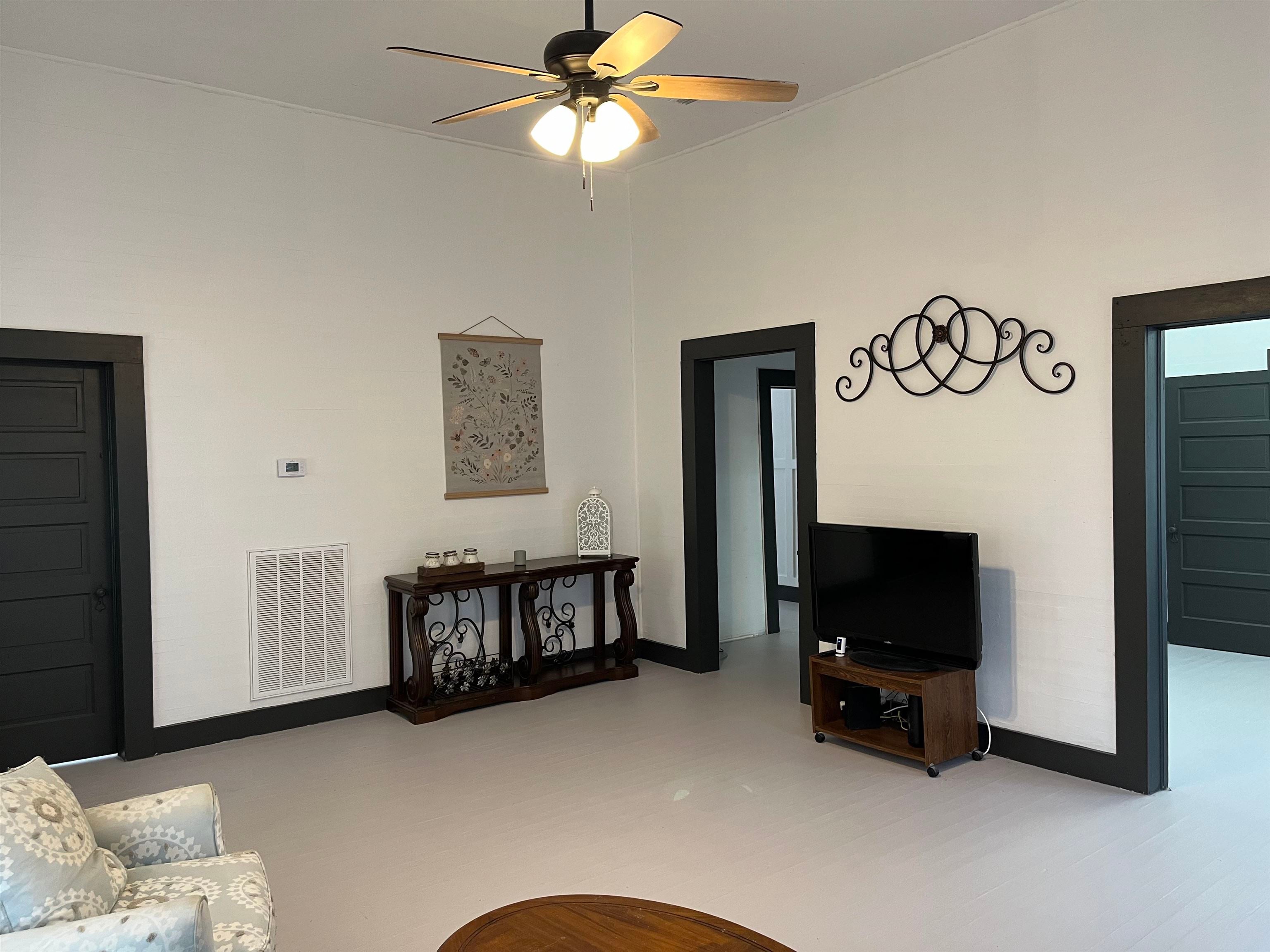 102 West Main Street Samson, AL 36477 - Photo 7 of 26 Gallery Image 7