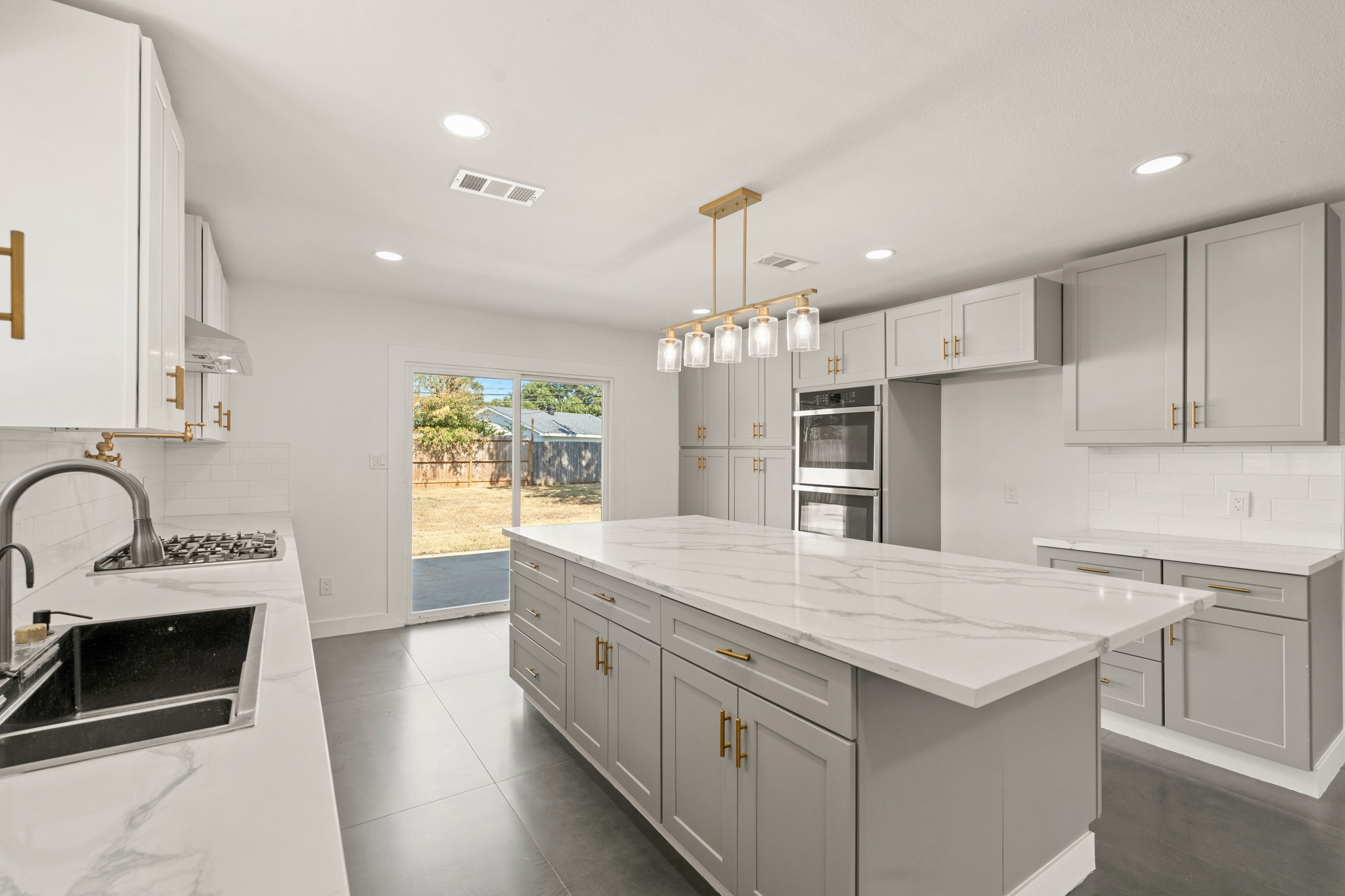 5902 Reamer Street Houston, TX 77074 - Photo 11 of 35