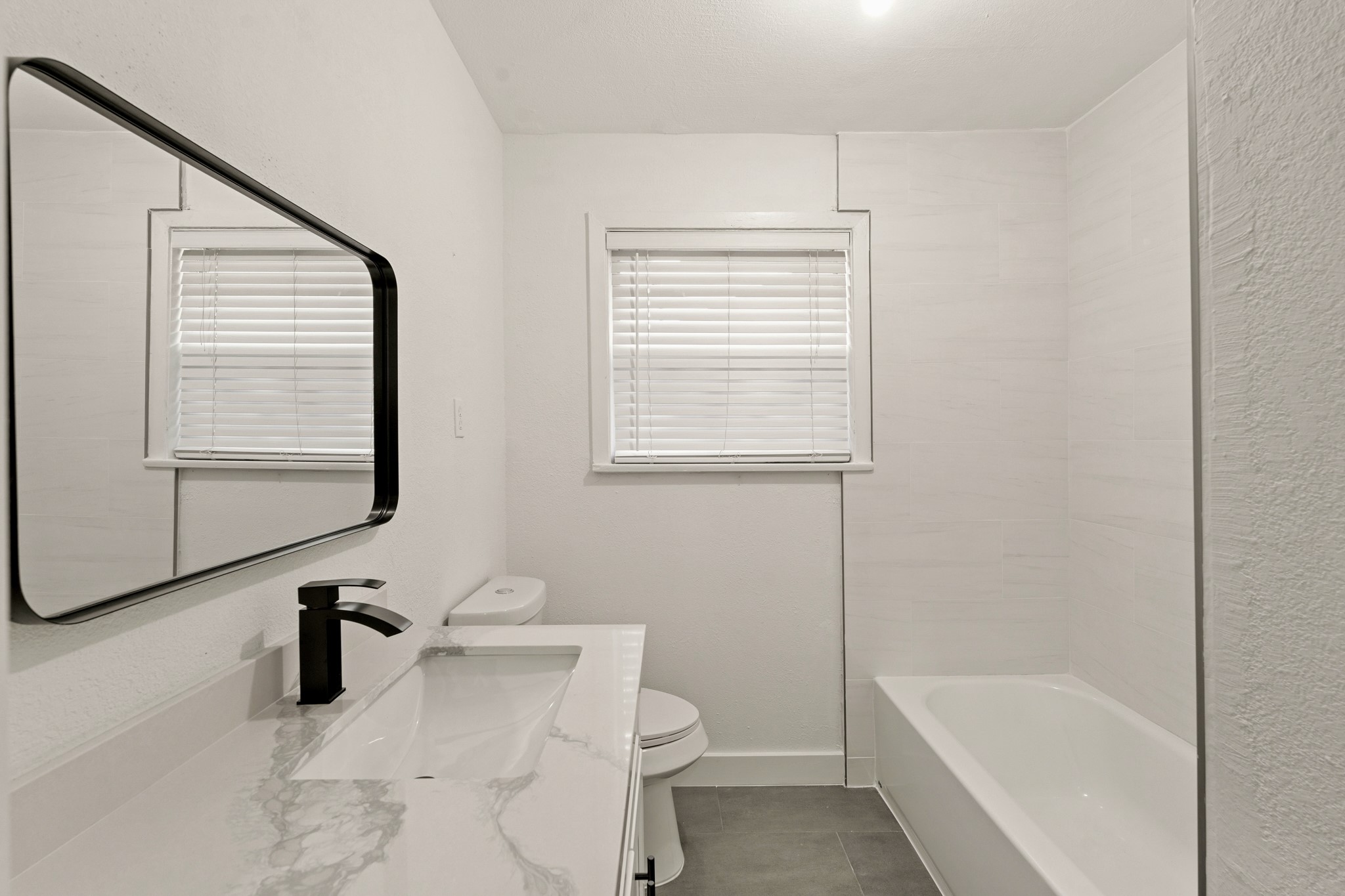 5902 Reamer Street Houston, TX 77074 - Photo 24 of 35 Bathroom 2