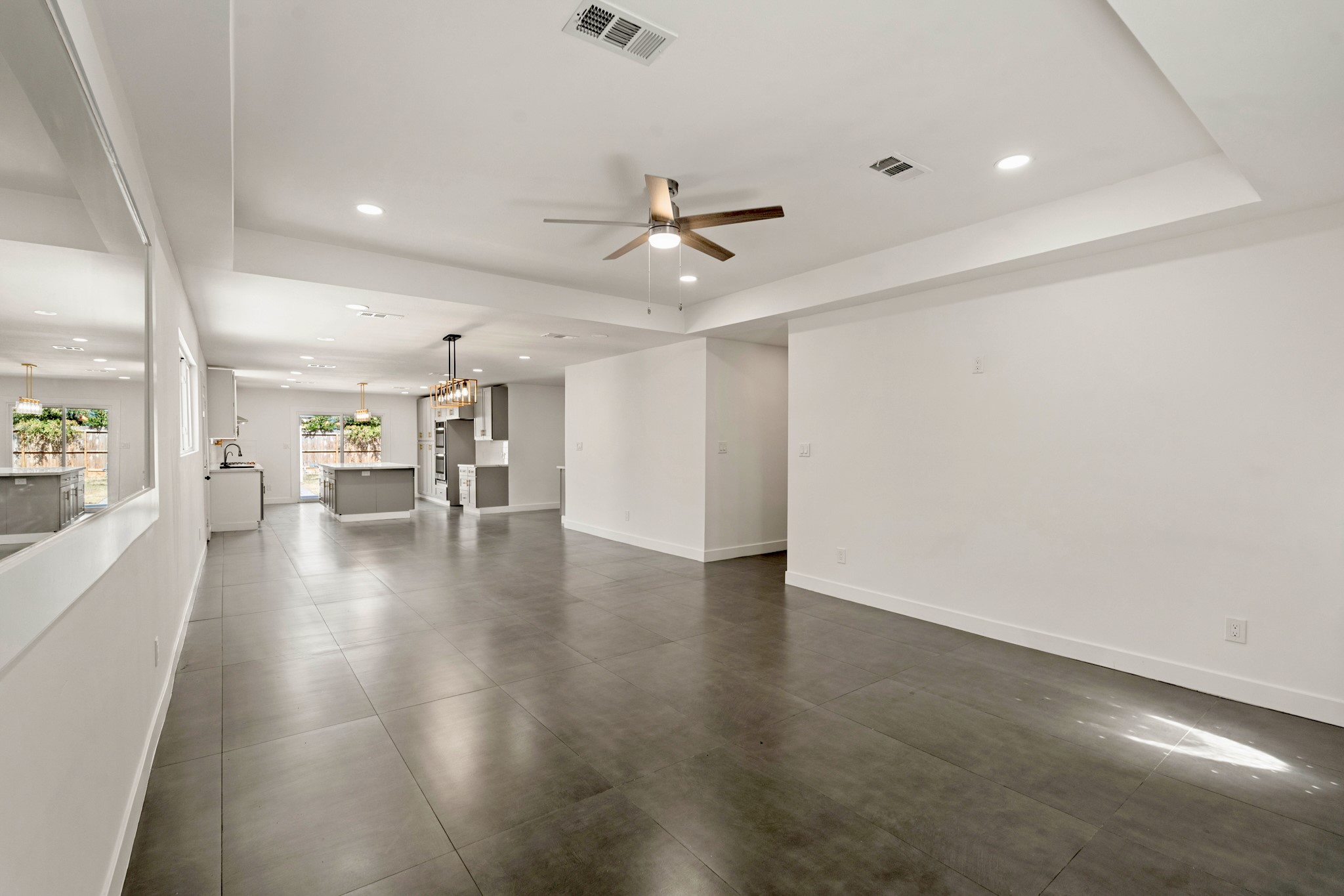 5902 Reamer Street Houston, TX 77074 - Photo 4 of 35