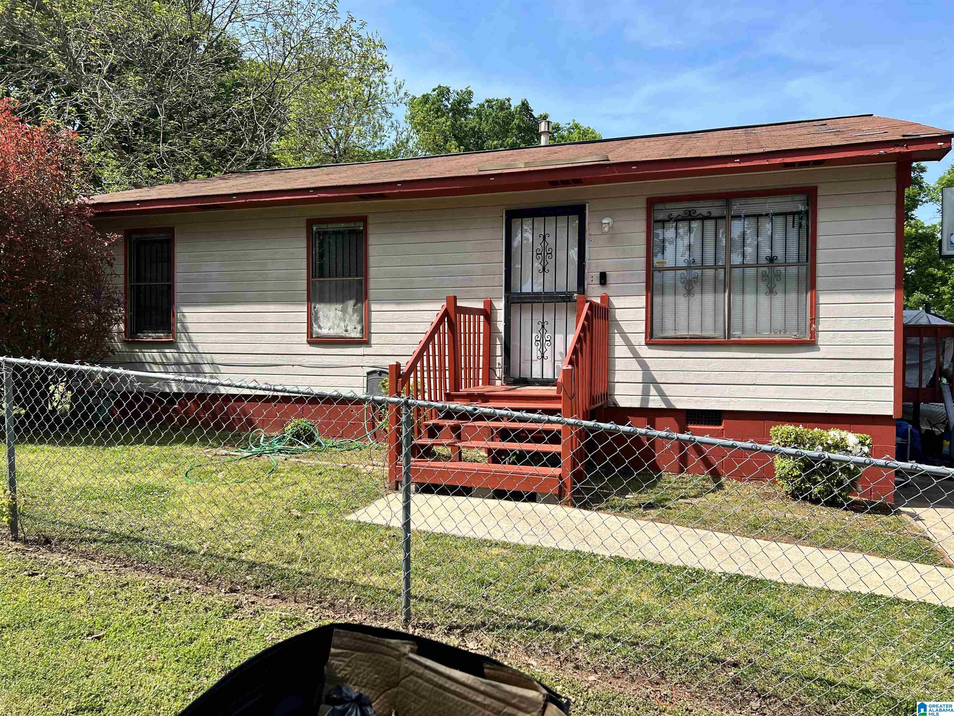 1920 15th Way Southwest Birmingham, AL 35211 - Photo 1 of 13
