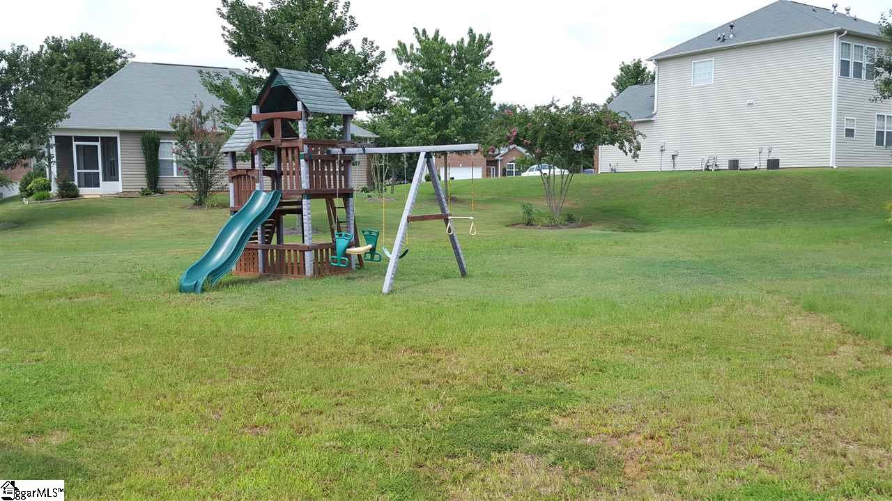 10 Catterick Way Fountain Inn, SC 29644 - Photo 2 of 23 Gallery Image 2