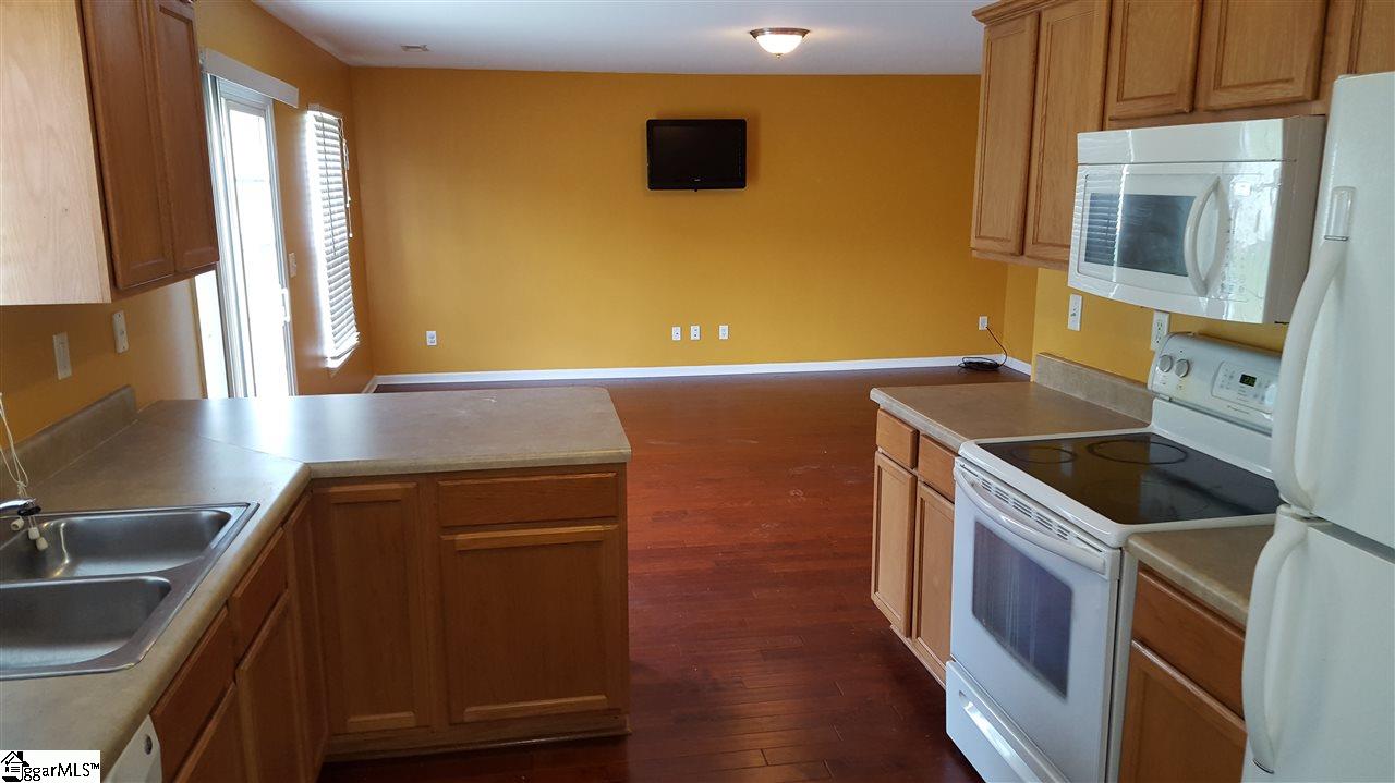 10 Catterick Way Fountain Inn, SC 29644 - Photo 8 of 23 Gallery Image 8