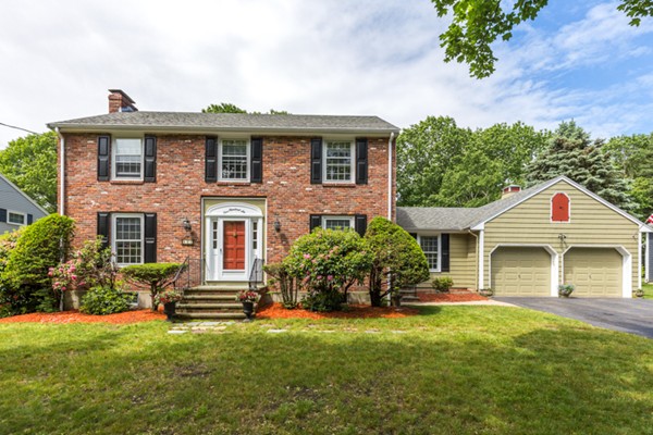 106 Red Gate Lane Reading, MA 01867 - Photo 2 of 30