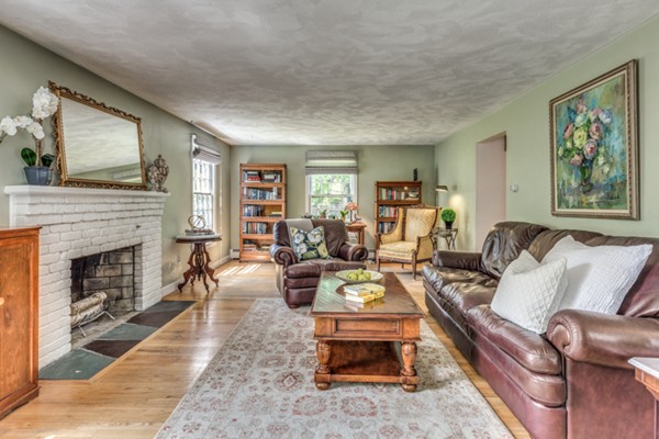 106 Red Gate Lane Reading, MA 01867 - Photo 6 of 30