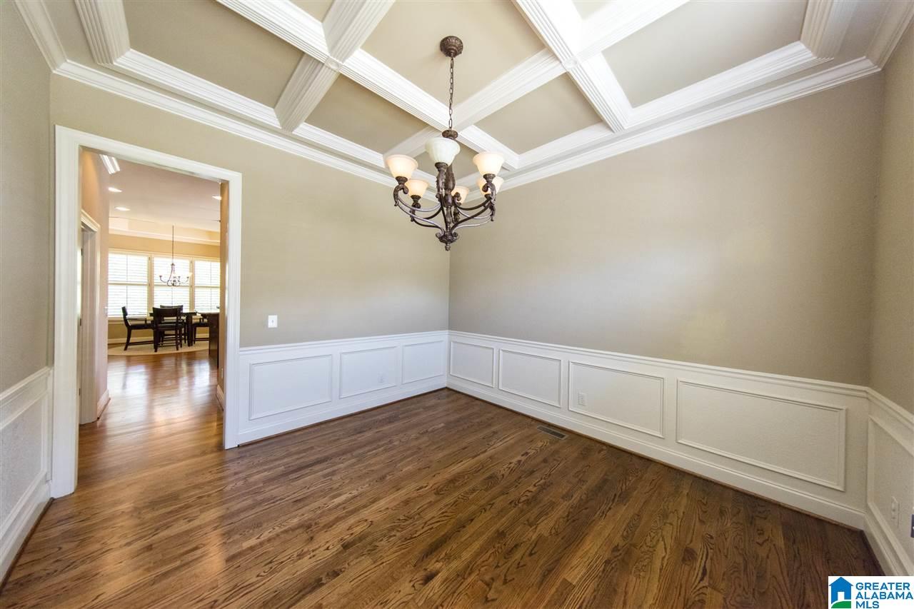 121 Lauchlin Way Pelham, AL 35124 - Photo 4 of 47