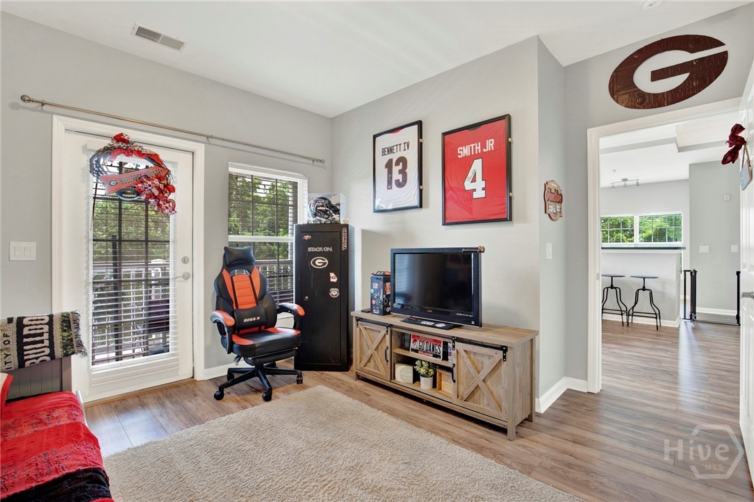 1735 Whitemarsh Way Savannah, GA 31410 - Photo 16 of 40