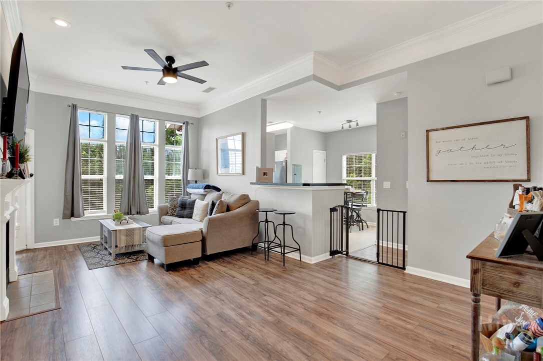 1735 Whitemarsh Way Savannah, GA 31410 - Photo 5 of 40