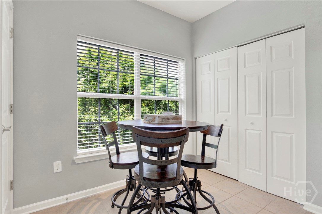 1735 Whitemarsh Way Savannah, GA 31410 - Photo 9 of 40