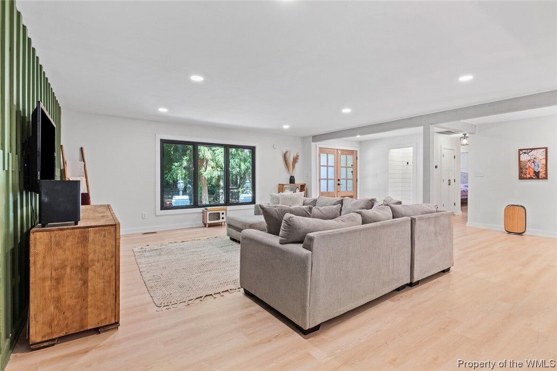 8697 Farys Mill Road Gloucester, VA 23061 - Photo 5 of 43 Gallery Image 5