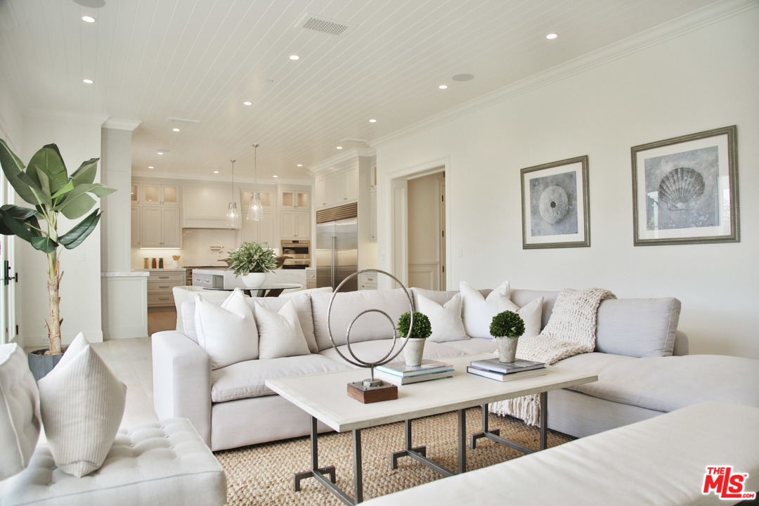 3160 Cavendish Drive Los Angeles, CA 90064 - Photo 17 of 49