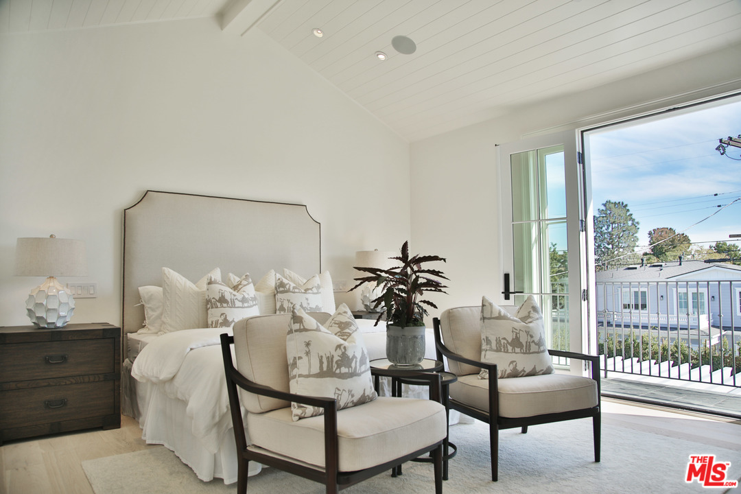 3160 Cavendish Drive Los Angeles, CA 90064 - Photo 22 of 49