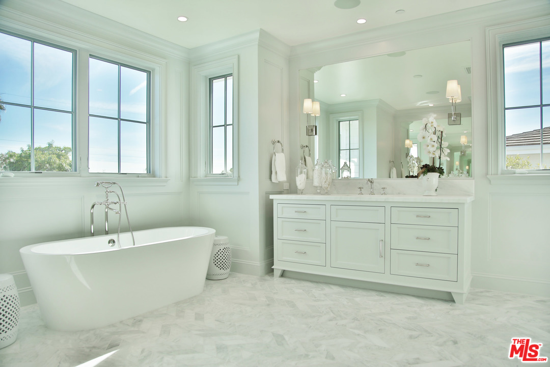 3160 Cavendish Drive Los Angeles, CA 90064 - Photo 25 of 49