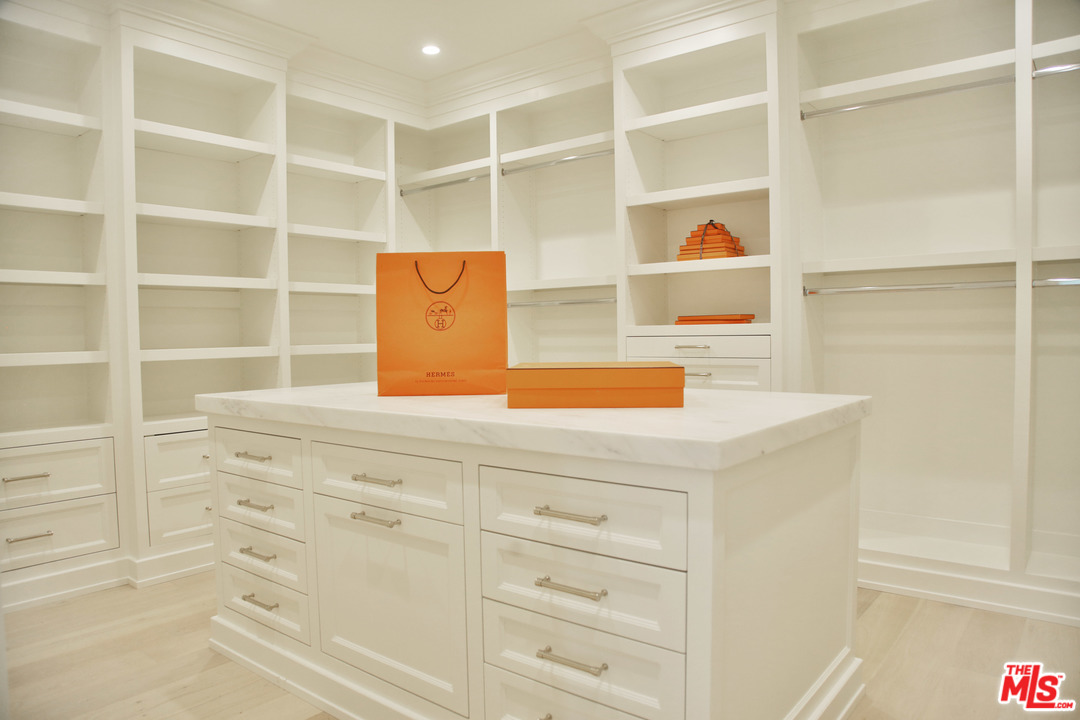 3160 Cavendish Drive Los Angeles, CA 90064 - Photo 27 of 49