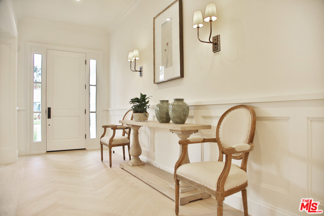 3160 Cavendish Drive Los Angeles, CA 90064 - Photo 4 of 49