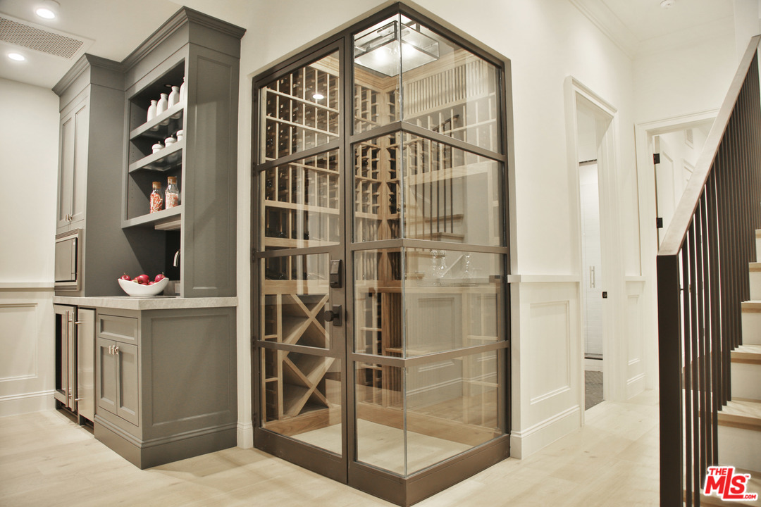 3160 Cavendish Drive Los Angeles, CA 90064 - Photo 34 of 49