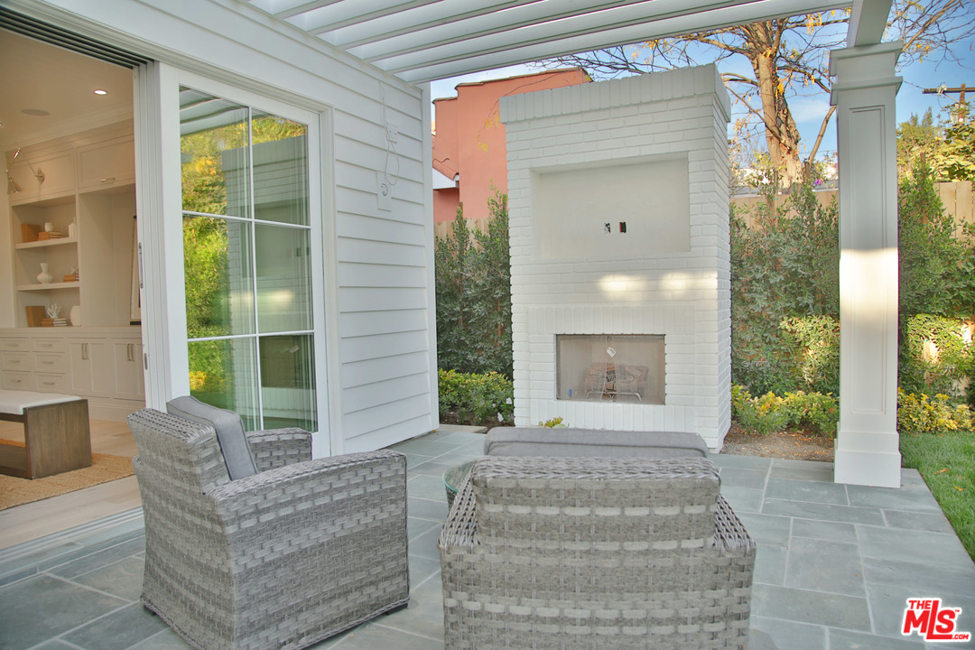 3160 Cavendish Drive Los Angeles, CA 90064 - Photo 40 of 49