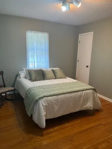 $335,000 | 4317 Northwest R D Mize Road, Blue Springs, MO 64015