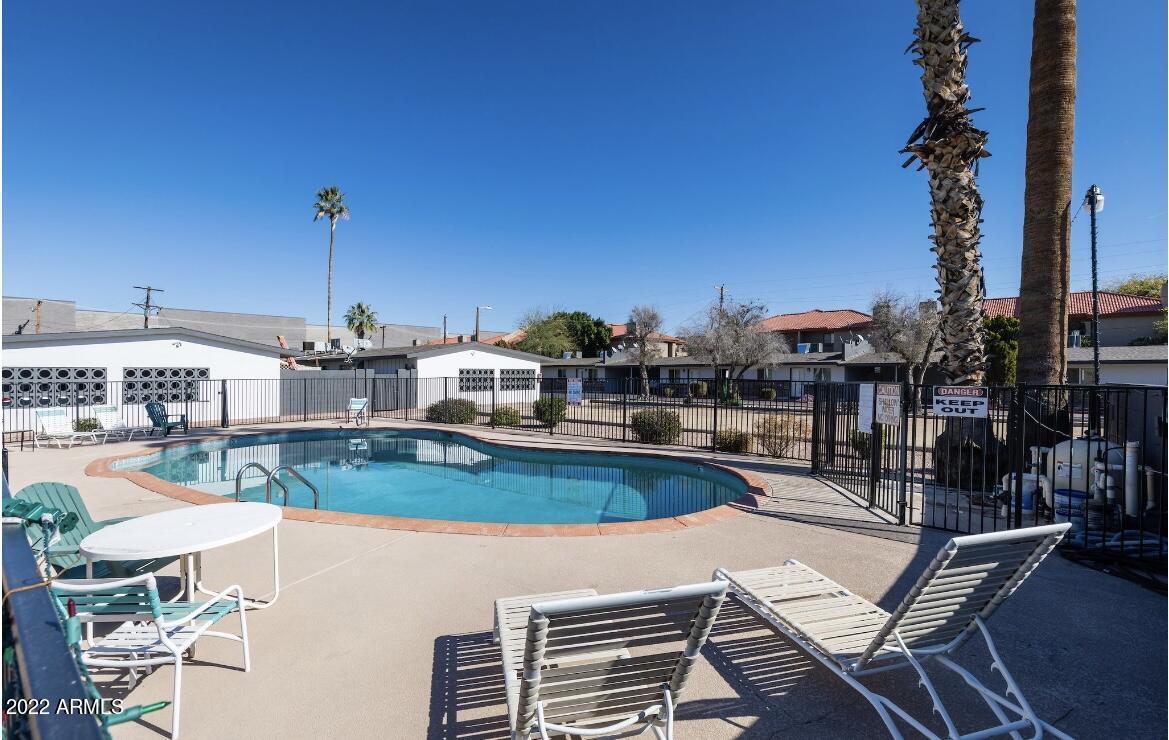 2020 West Hayward Avenue, Unit 20 Phoenix, AZ 85021 - Photo 2 of 13 IMG_4212