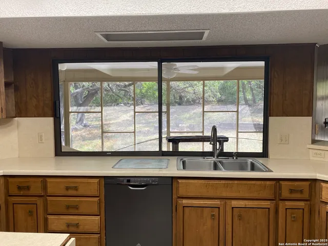 $2,300 | 13211 Potranco Road, San Antonio, TX 78253