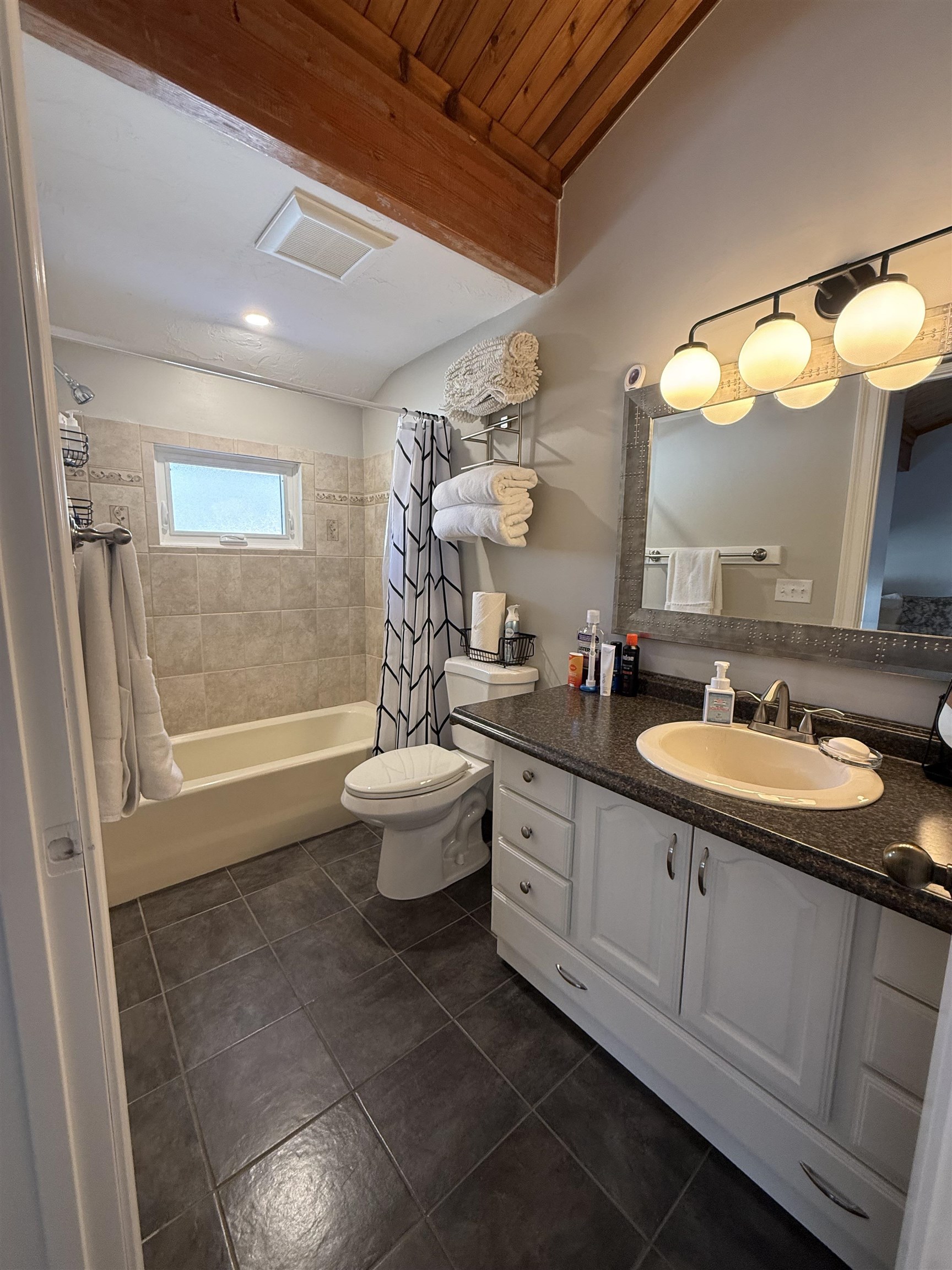 18 Croft Way Laconia, NH 03246 - Photo 8 of 18