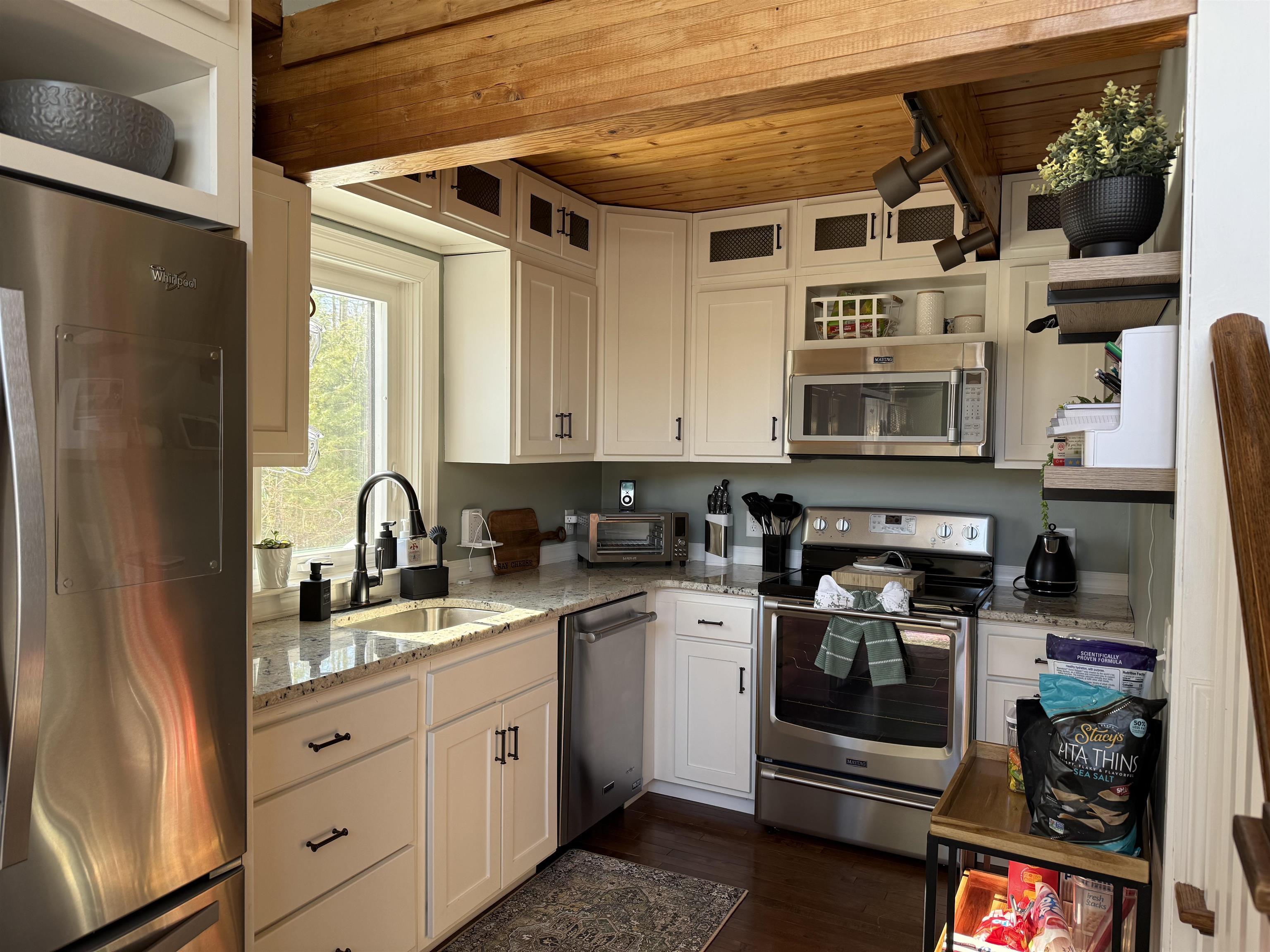 18 Croft Way Laconia, NH 03246 - Photo 10 of 18