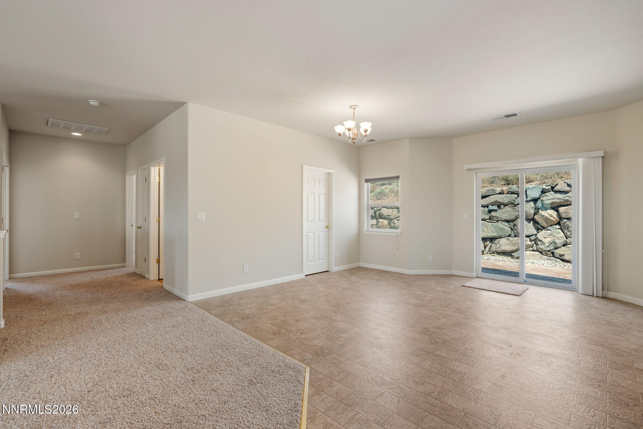 955 Demos Court Reno, NV 89512 - Photo 13 of 48 21-web-or-mls-DSC04103