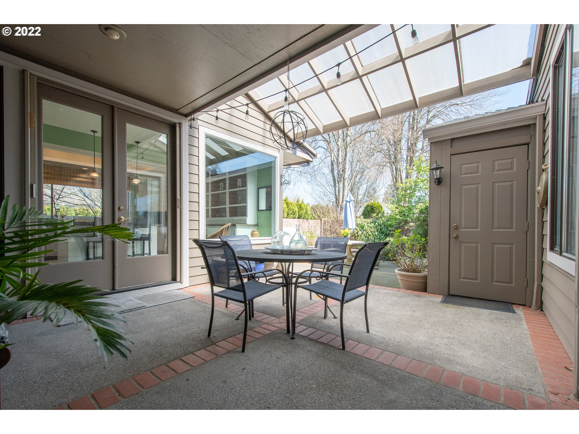 32355 Southwest Boones Bend Road Wilsonville, OR 97070 - Photo 20 of 29 Covered Patio