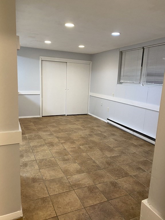 19 Elmwood Park, Unit 6, Quincy, MA 02170 Compass