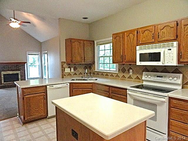 3883 Meadow Ridge Court Northwest Concord, NC 28027 - Photo 6 of 22 Gallery Image 6