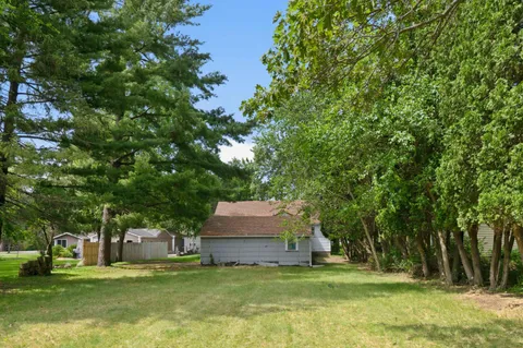 $198,000 | W376-s5156 East Pretty Lake Road, Ottawa, WI 53118