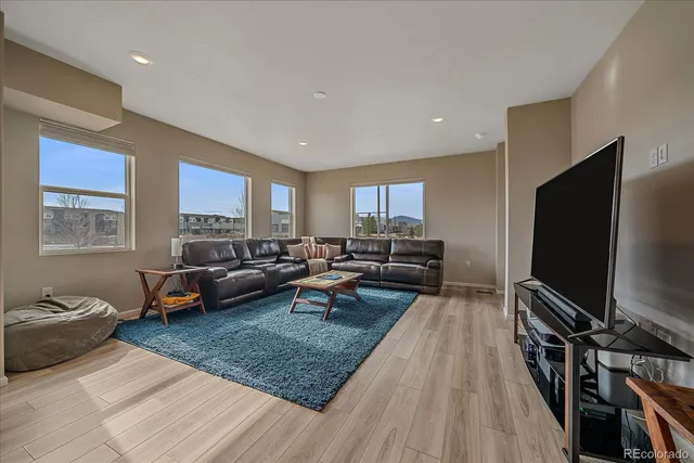 $655,000 | 13704 Via Varra, Broomfield, CO 80020