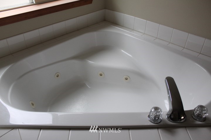 11829 Southeast 191 Street Renton, WA 98058 - Photo 20 of 23 Gallery Image 20