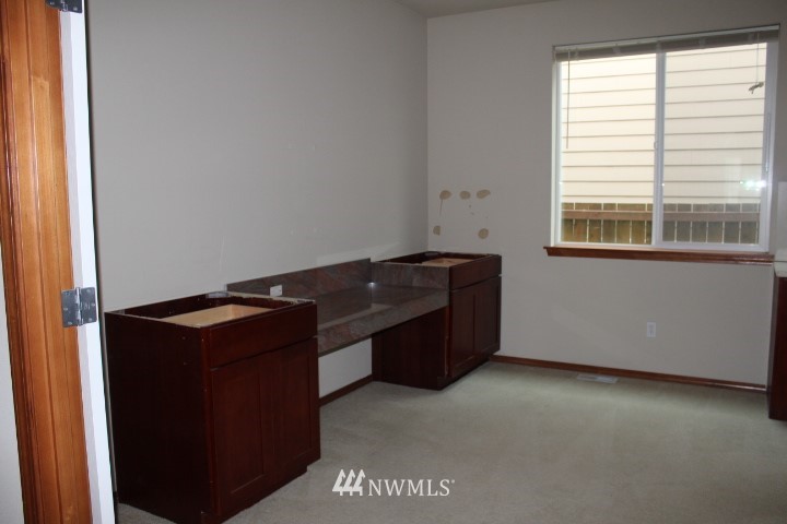 11829 Southeast 191 Street Renton, WA 98058 - Photo 5 of 23 Gallery Image 5