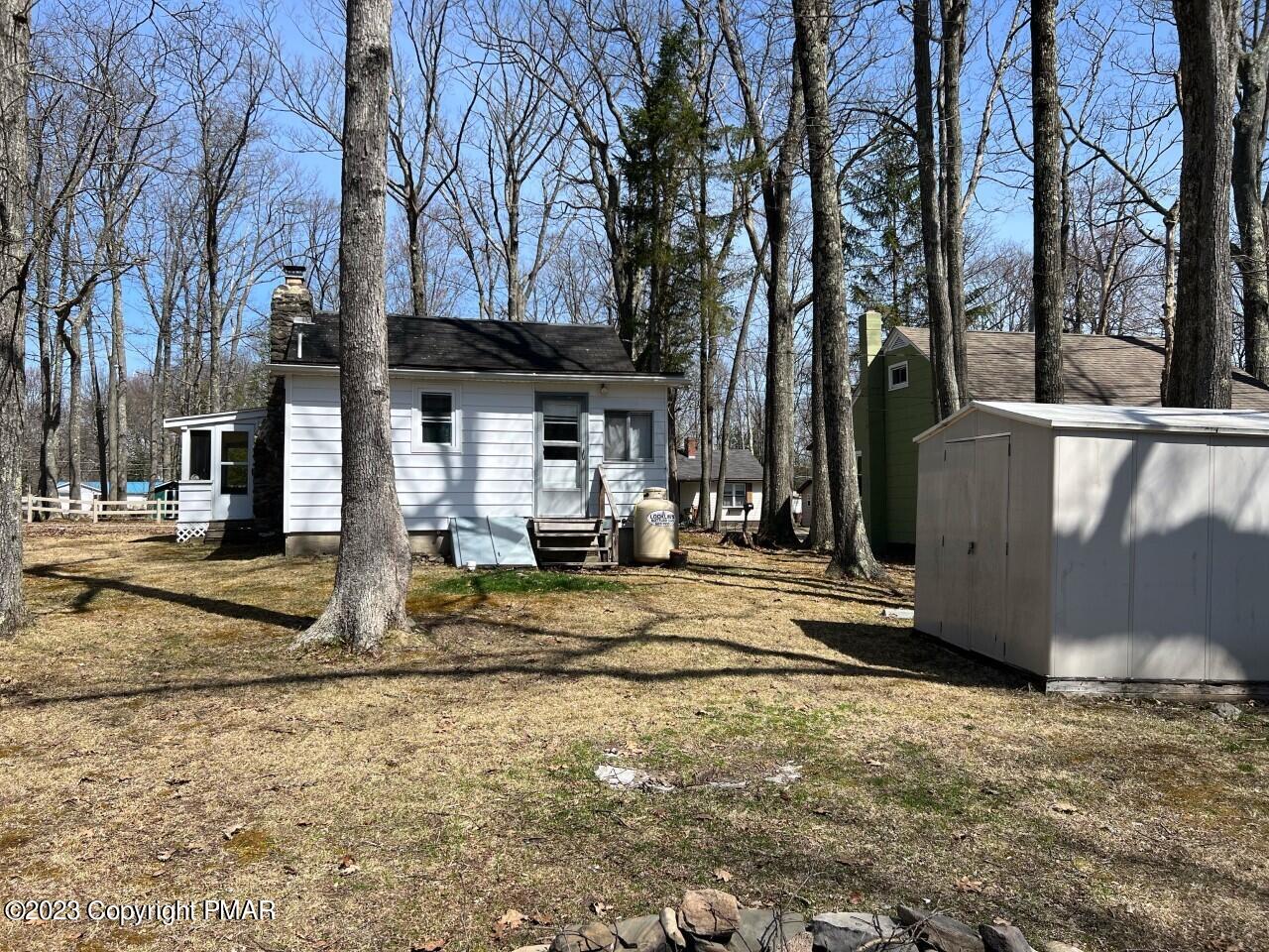 129 East Balsam Road Greentown, PA 18426 - Photo 6 of 23 back