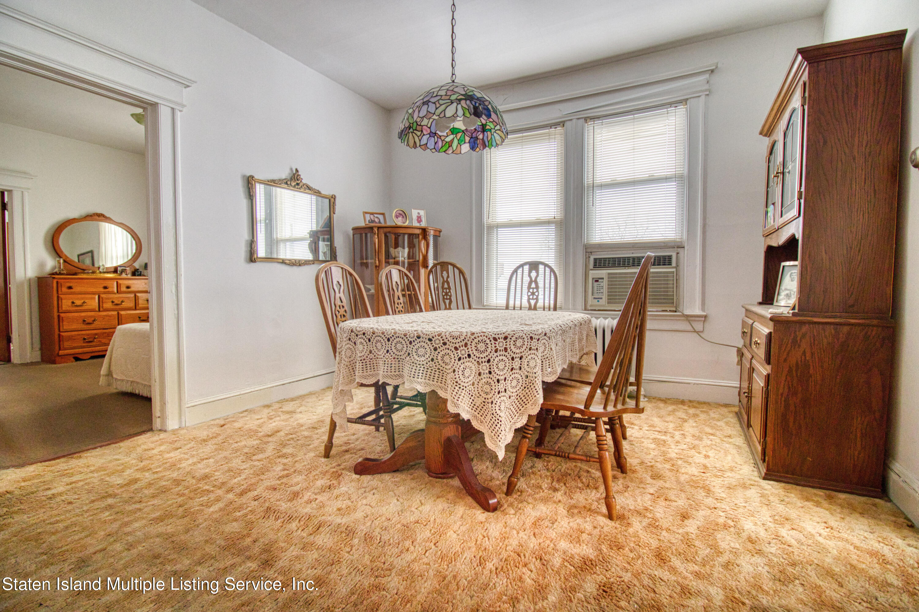 476 Clove Road Staten Island, NY 10310 - Photo 11 of 40 Dining Room
