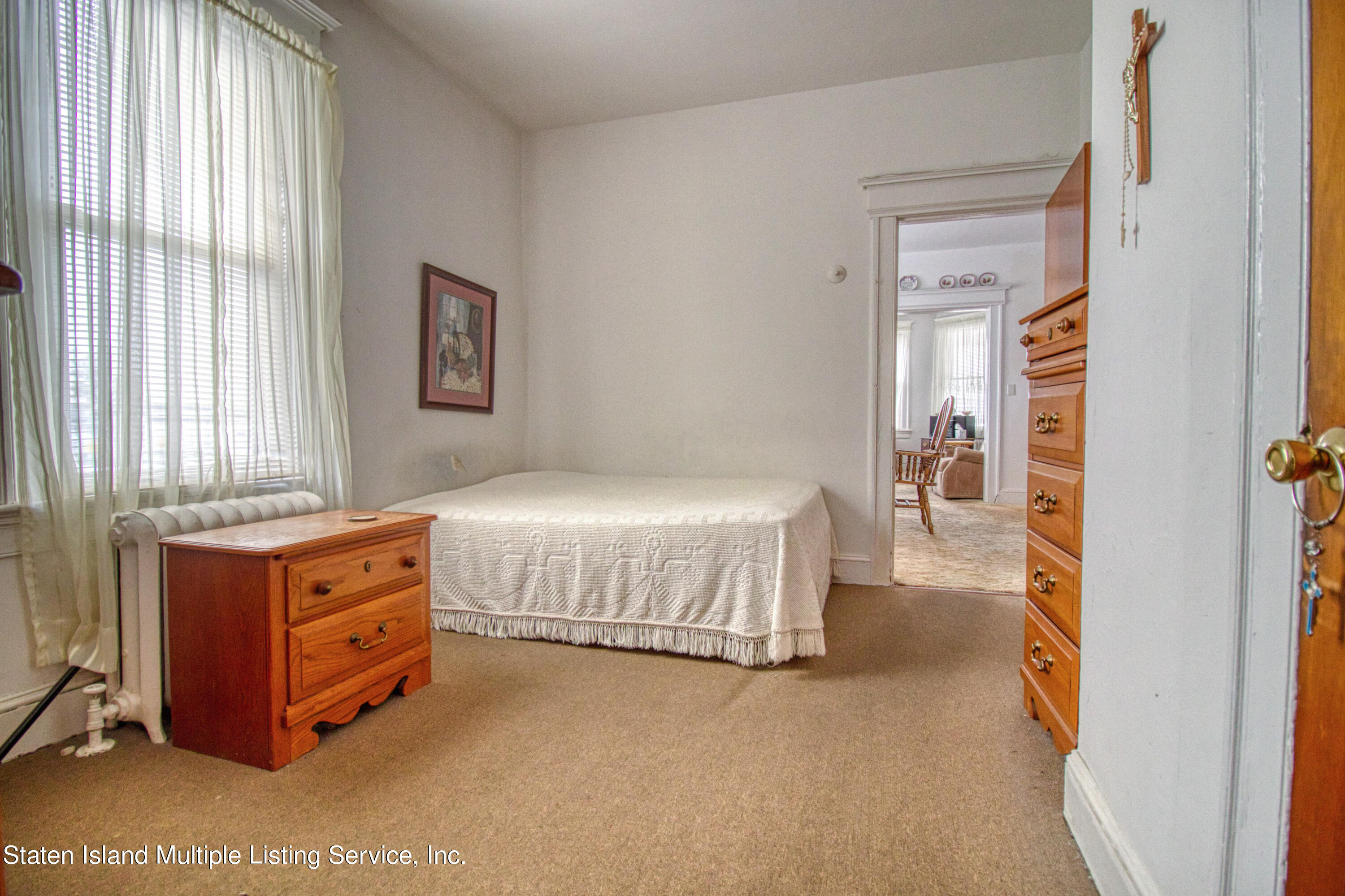 476 Clove Road Staten Island, NY 10310 - Photo 14 of 40 Bedroom