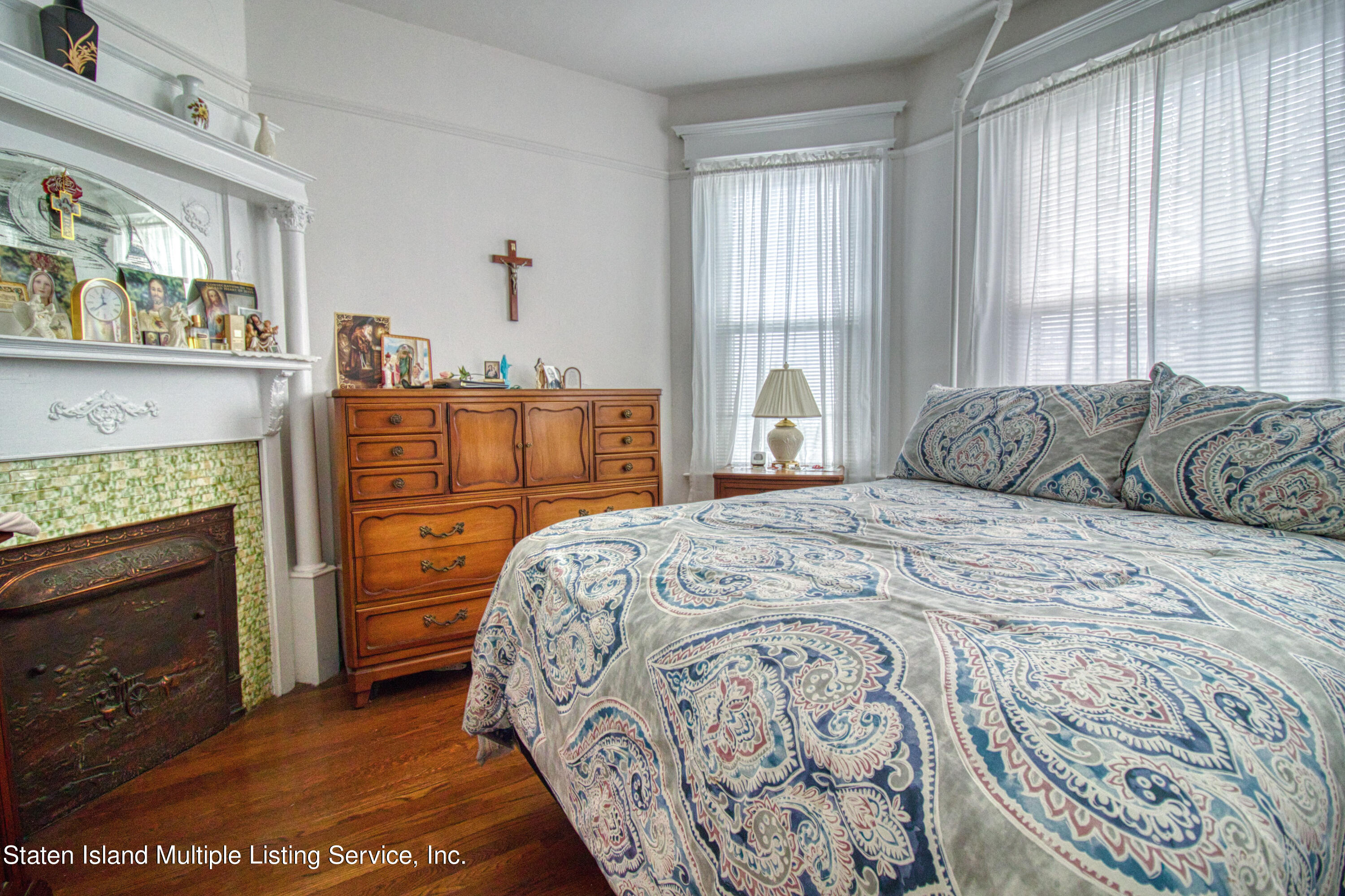 476 Clove Road Staten Island, NY 10310 - Photo 25 of 40 Bedroom