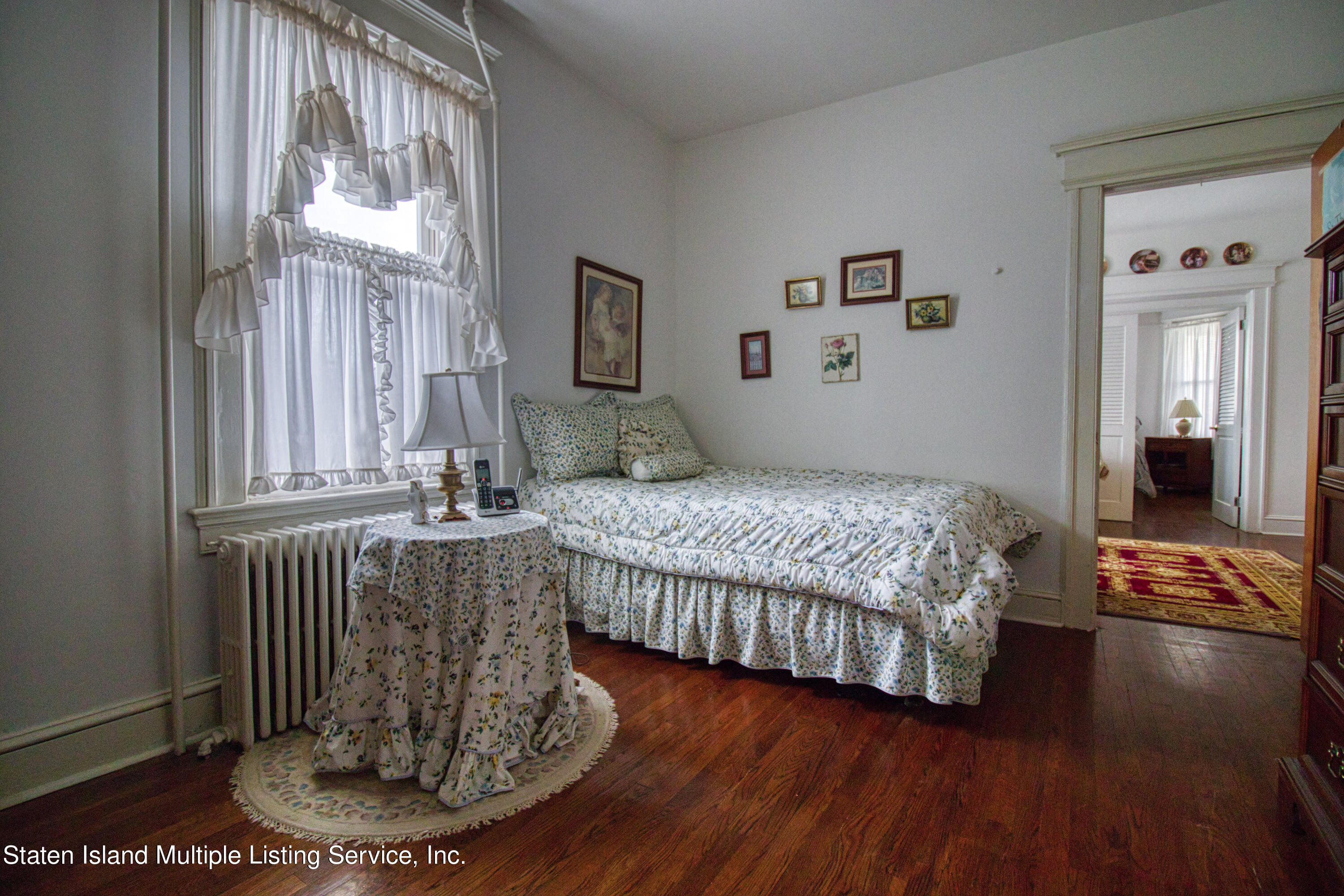 476 Clove Road Staten Island, NY 10310 - Photo 29 of 40 Bedroom