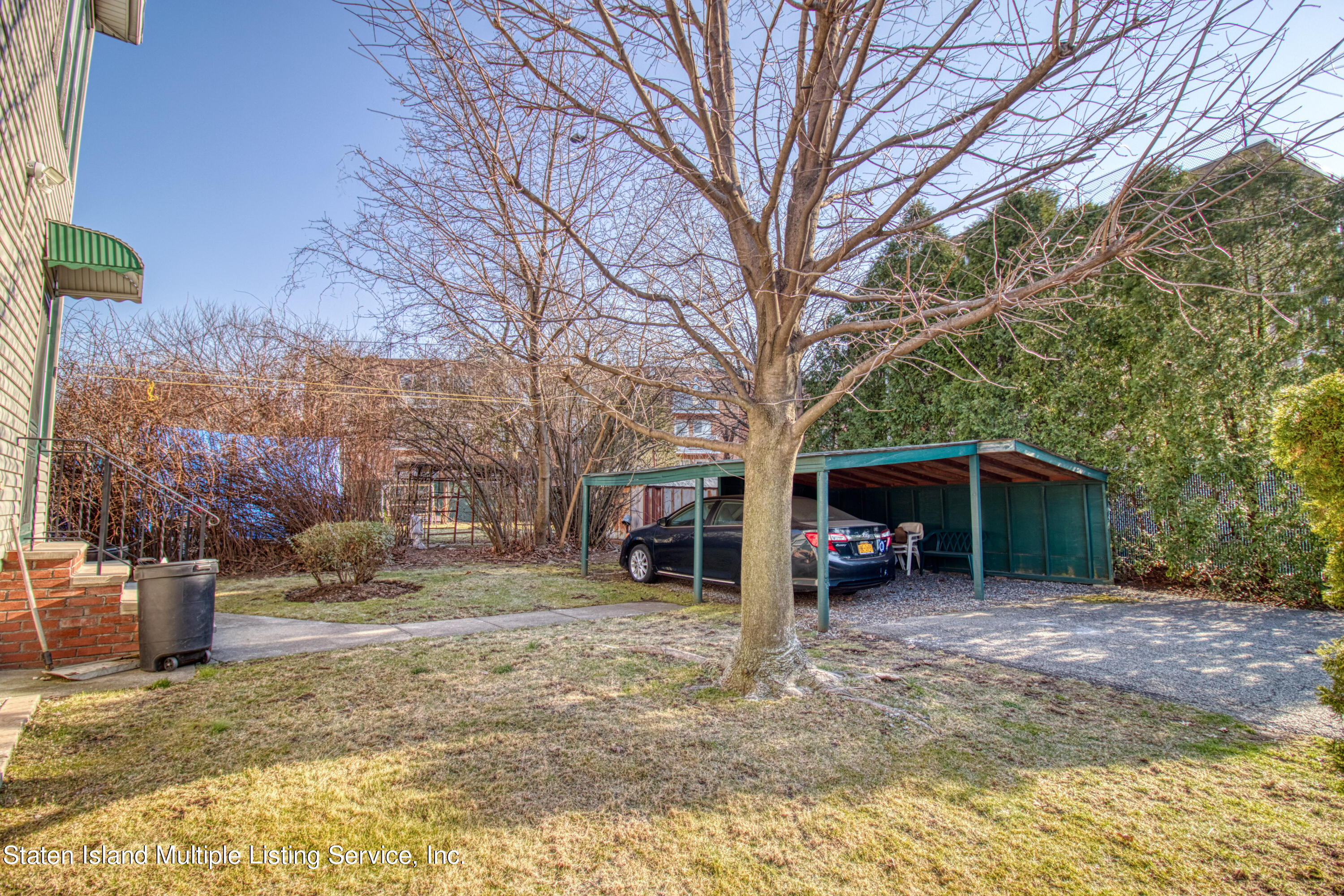 476 Clove Road Staten Island, NY 10310 - Photo 39 of 40 Backyard