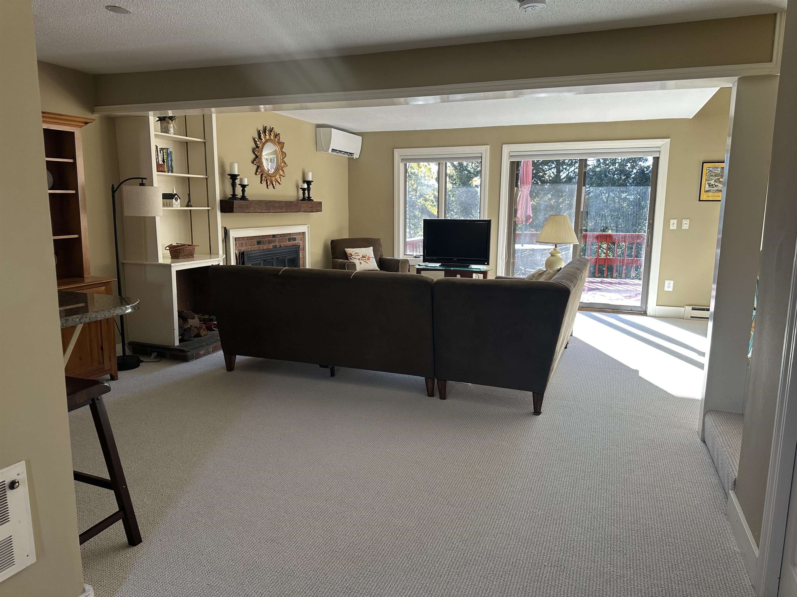 355 Lyman Batcheller Road, Unit B Hartford, VT 05059 - Photo 4 of 18