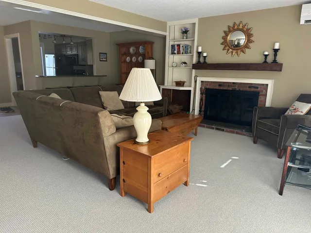 $339,000 | 355 Lyman Batcheller Road, Unit B, Hartford, VT 05059