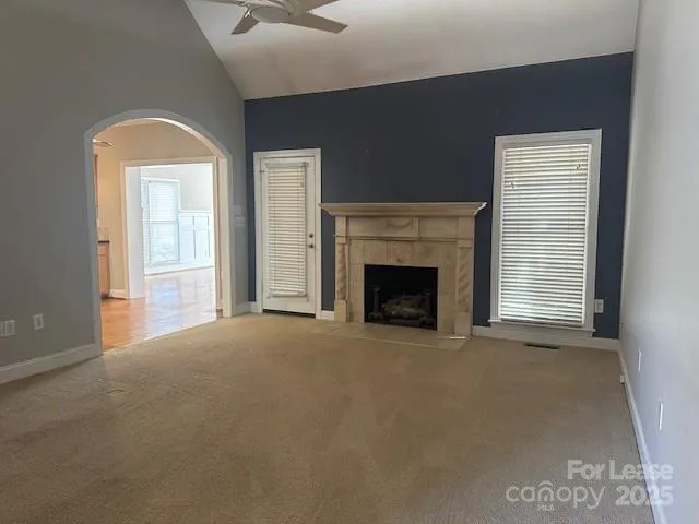 a view of empty room with window